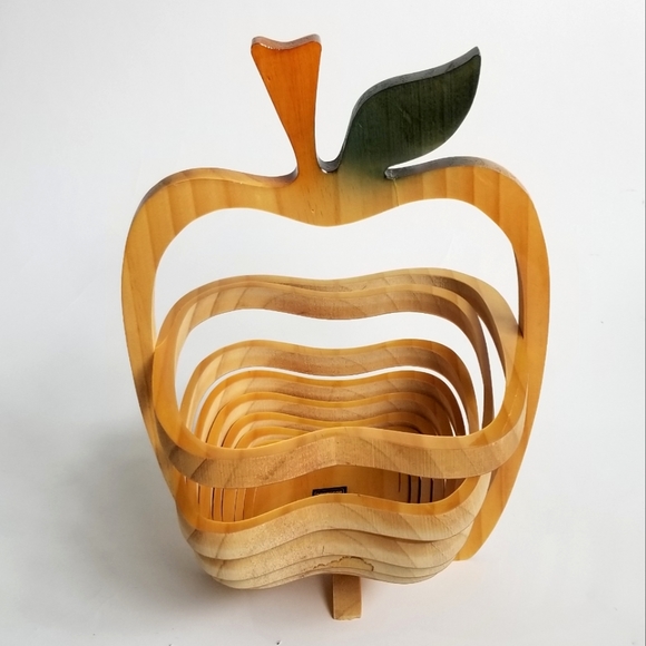 Vintage Equinoccio wooden golden apple fruit basket - Picture 1 of 4